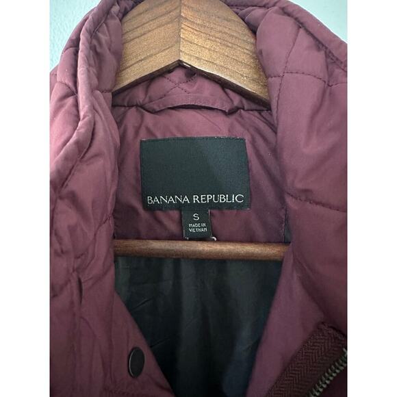 Banana Republic Quilted Puffer Vest Burgundy sz Small - Picture 3 of 5
